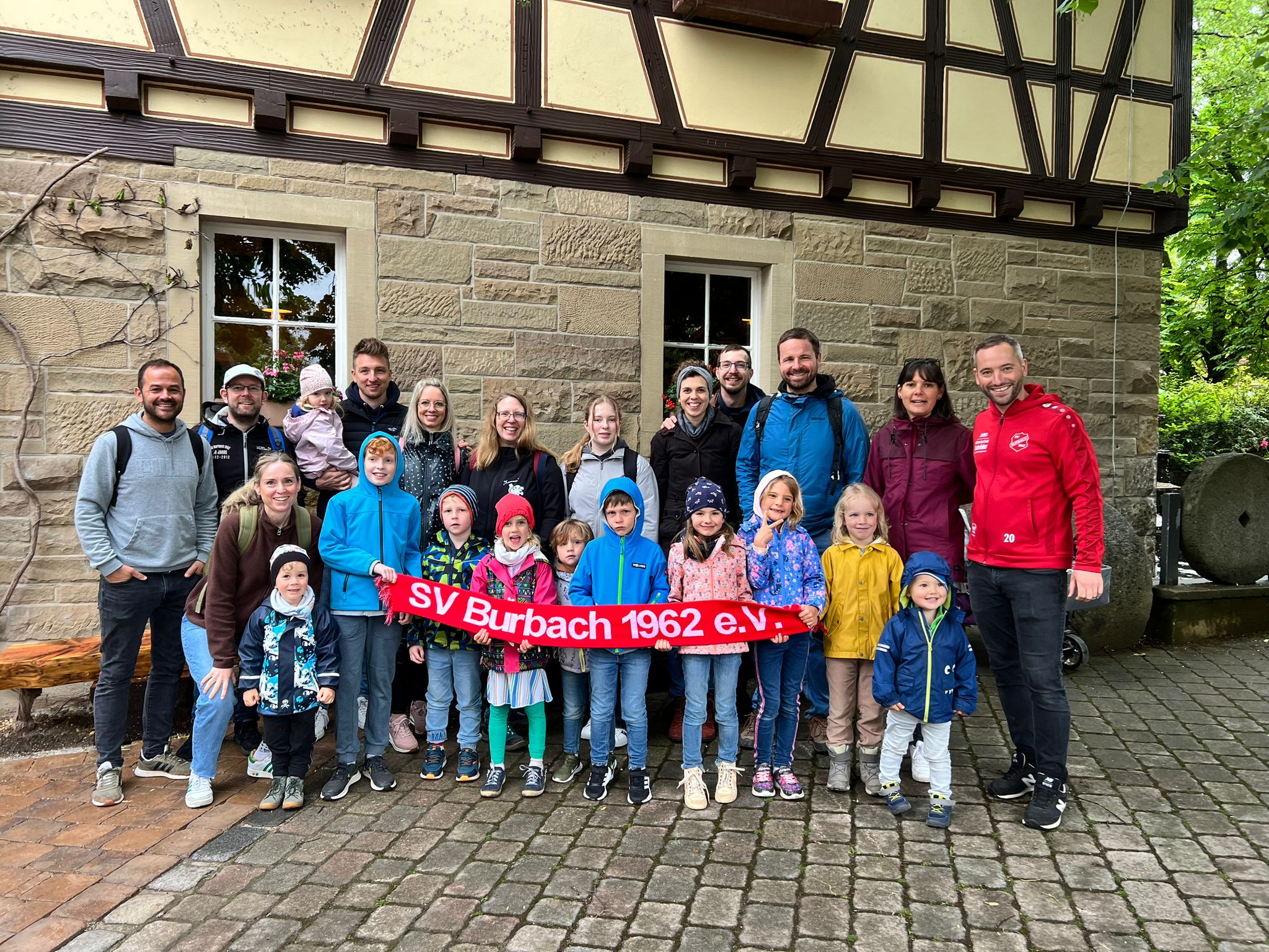 Ausflug der Jugendabteilung des SV Burbach nach Tripsdrill