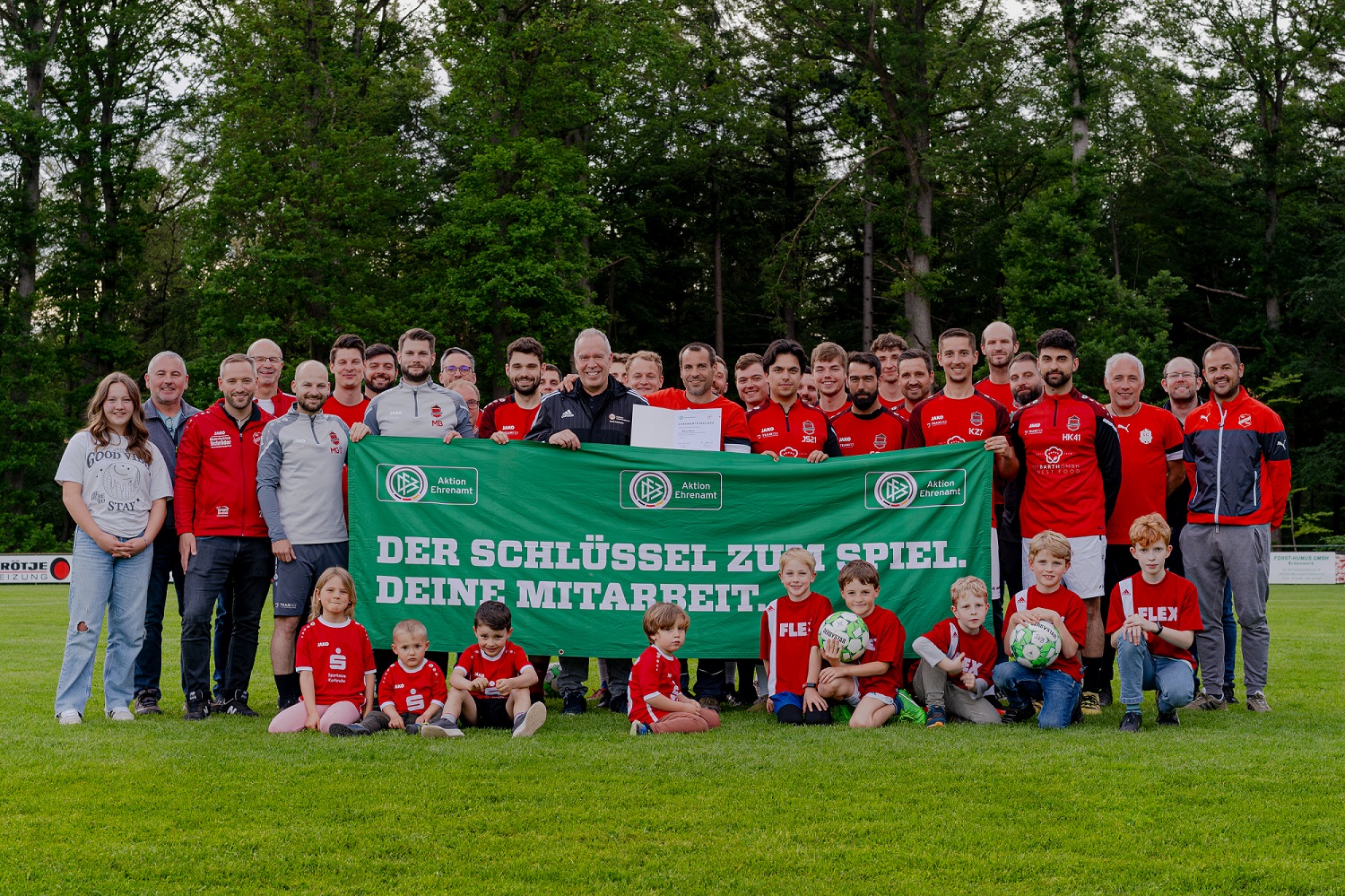 DFB-Ehrenamtsurkunde für Mario Daum